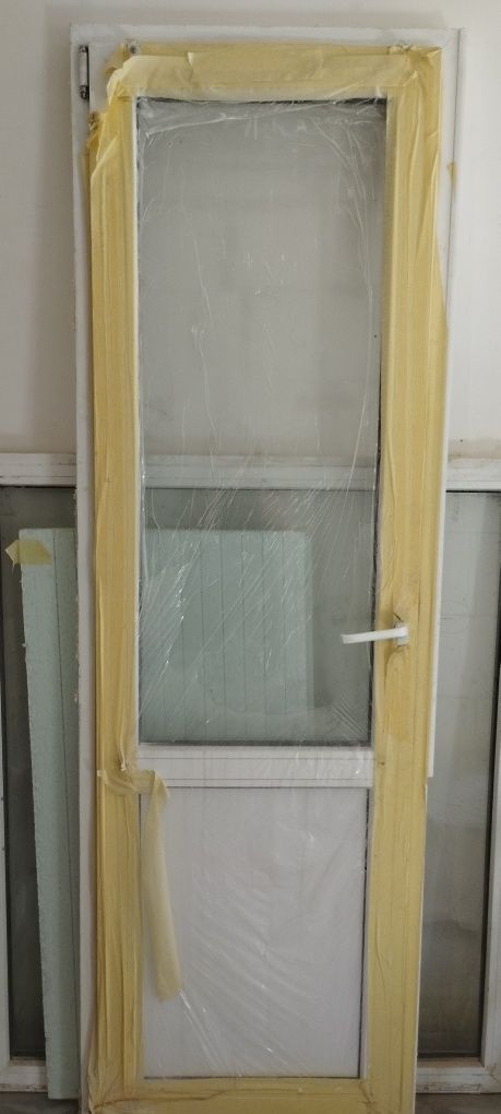 Продам балконний блок, двері з глухим вікном