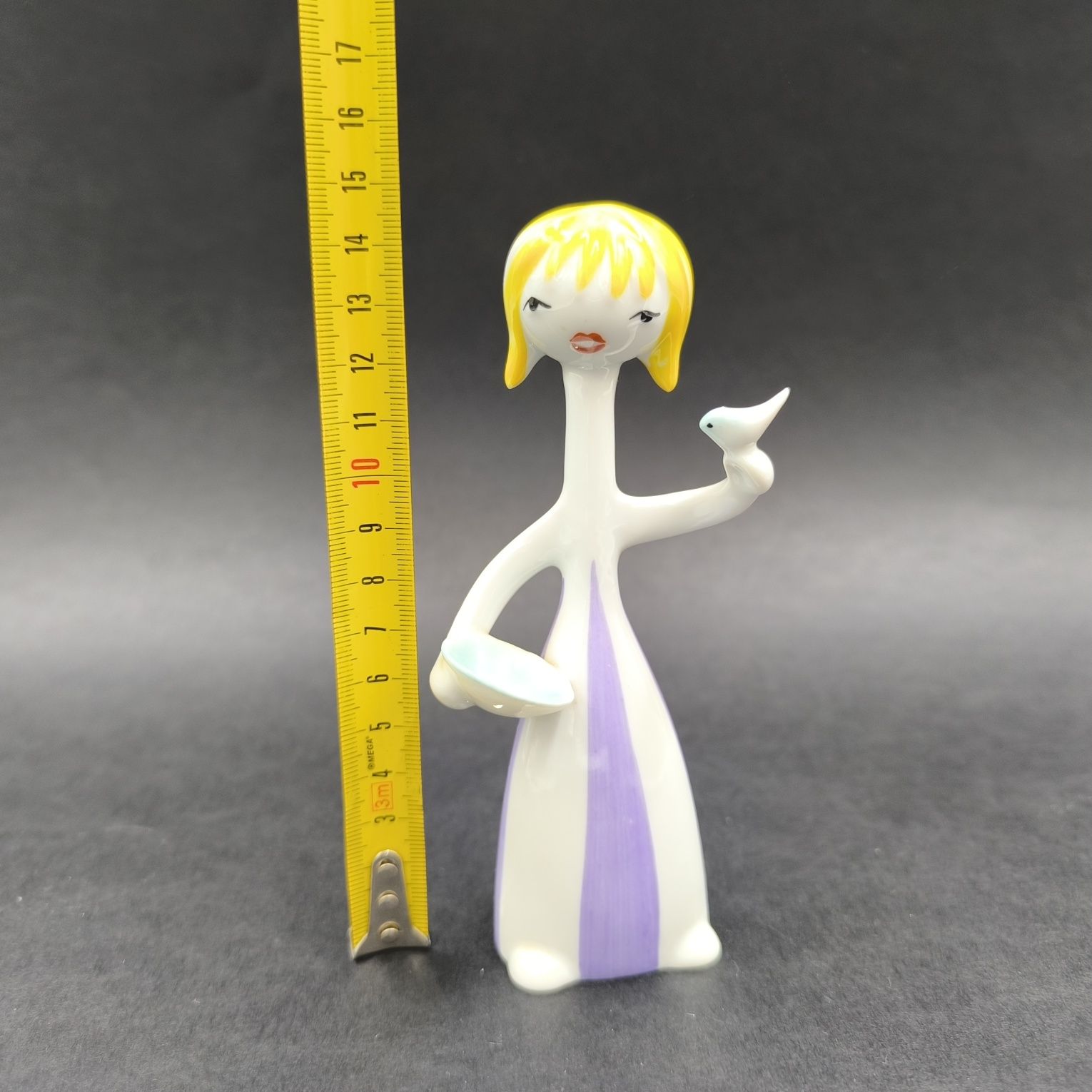 Hollohaza Figurka Dziewczyna Kobieta z Ptaszkiem Porcelana New Look