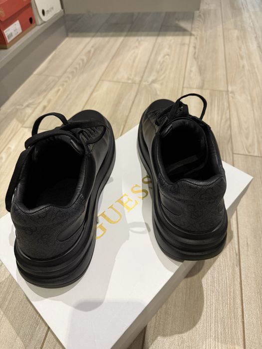 Новые черные кеды GUESS - 44 размер с чеком
