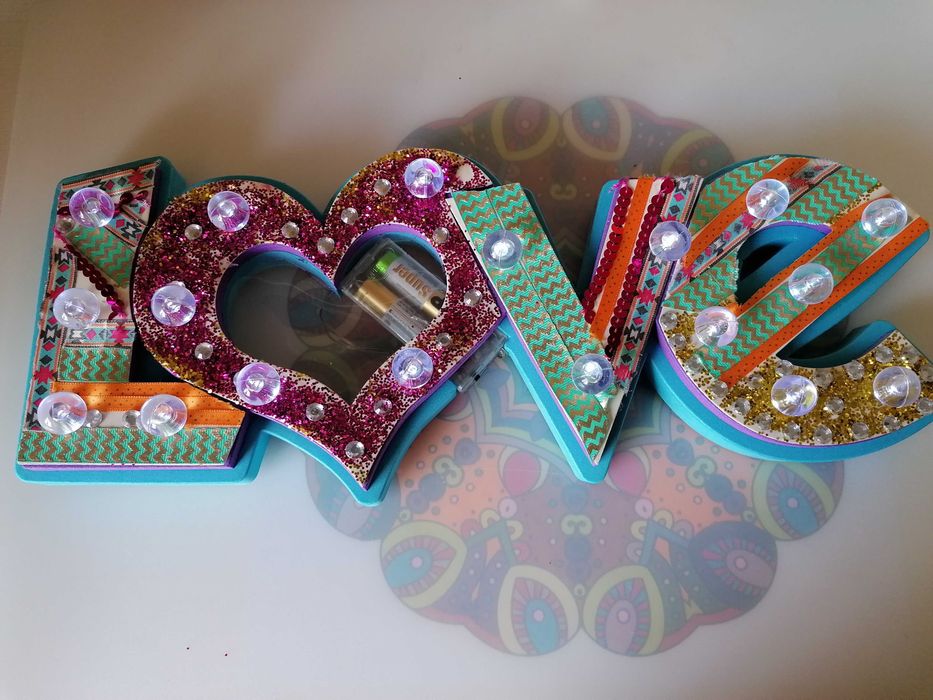 Neon świecący z miejscem na zdjecie