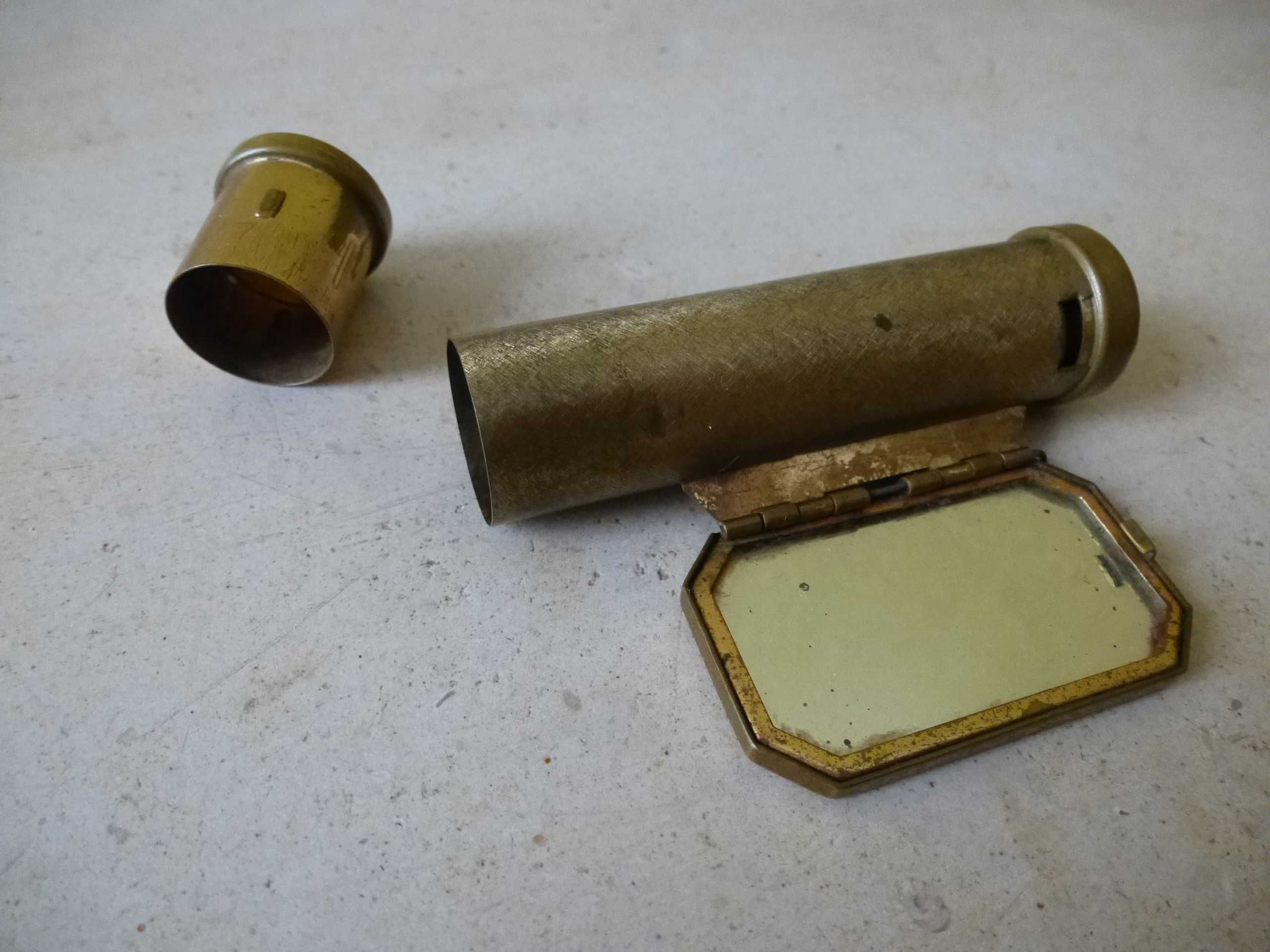 Caixas rapé, Batom , antigas