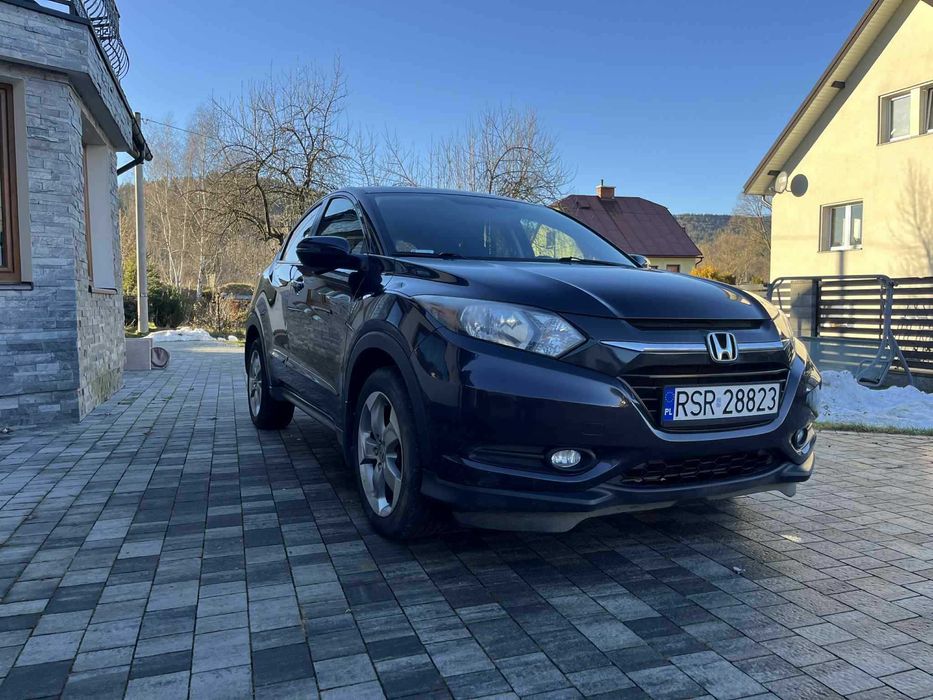 Honda HR-V 2017r. 1.8 benzyna 4X4 niski przebieg bmw