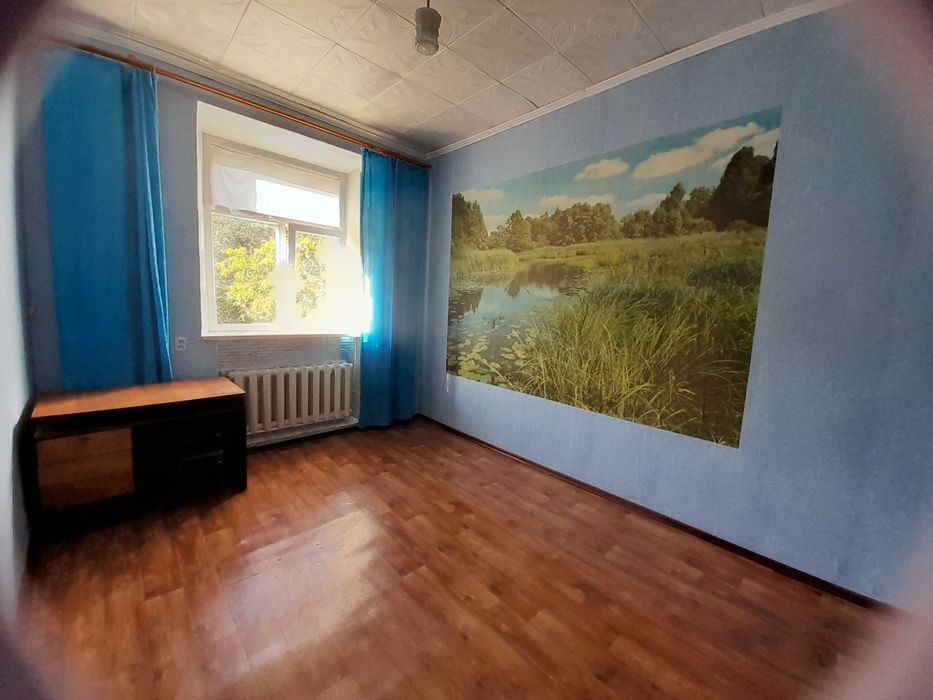 Продам 3х кімнатну квартиру/автономне газове  опалення/ КРЕС/ сталінка