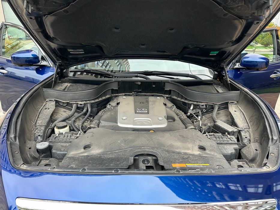 Infiniti QX70 3.7i V6 Premium