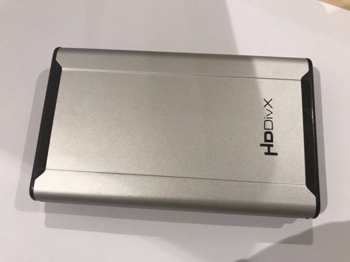 2.5'' 20GB External Hard Drive with DivX and Remote Control RIMAX64171305613954120