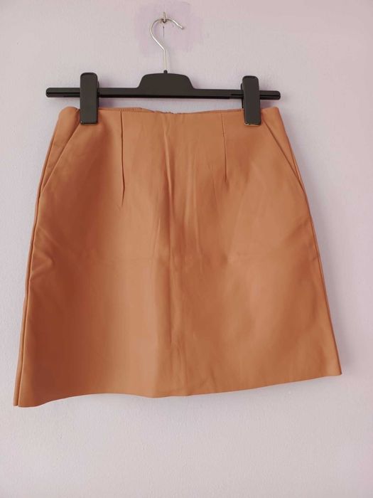 Spódnica kolor beżowy, stan bardzo dobry, rozmiar XS