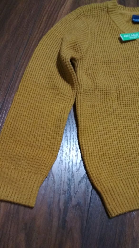 Nowy sweter r. 122 musztardowy coccodrillo+skarpetki r. 30