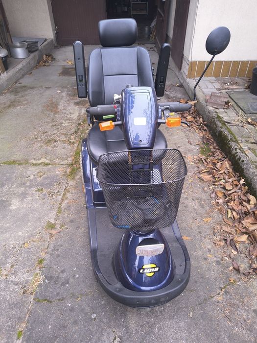 Skuter trójkołowy, Luna