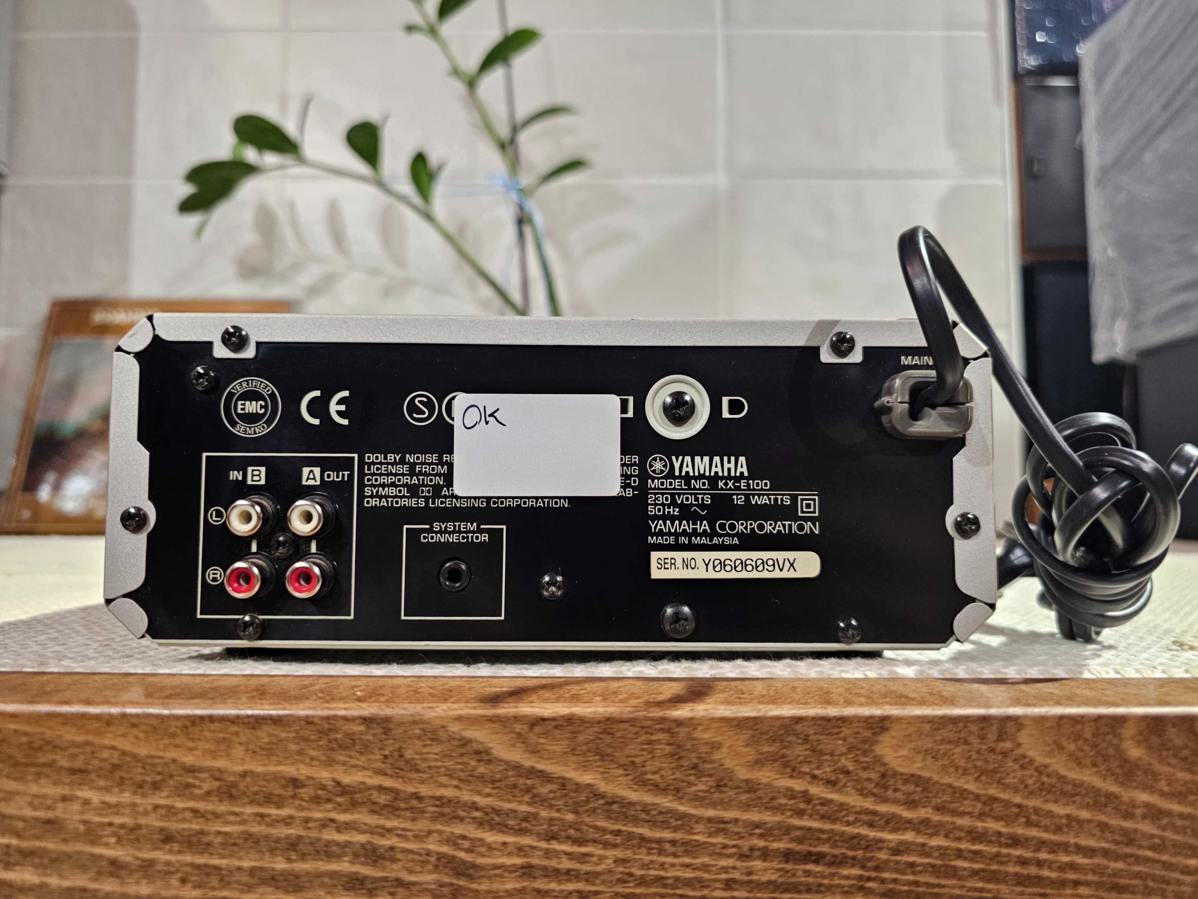 Касетна дека Yamaha KX-E100