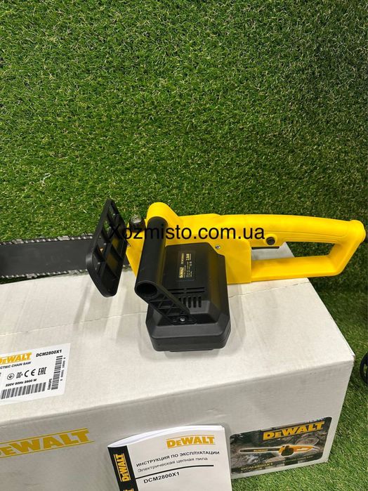 Електрична ланцюгова пила DeWalt DCM2800X1 2.8 кВт шина 40 см
