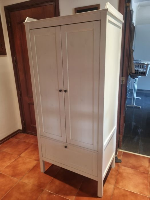 Roupeiro de criança