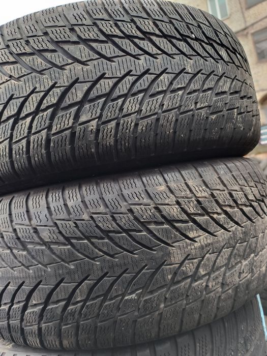 235/55R17 Nokian 2022рік зима