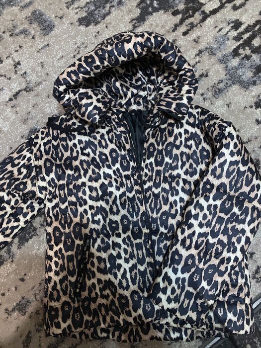 Женская куртка леопард батал