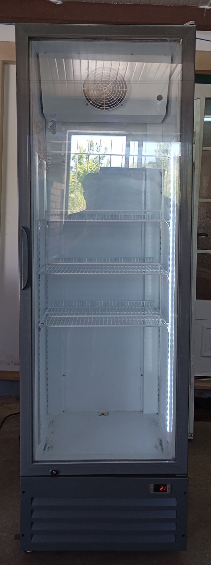Vendo dois refrigeradores, juntamente ou separados