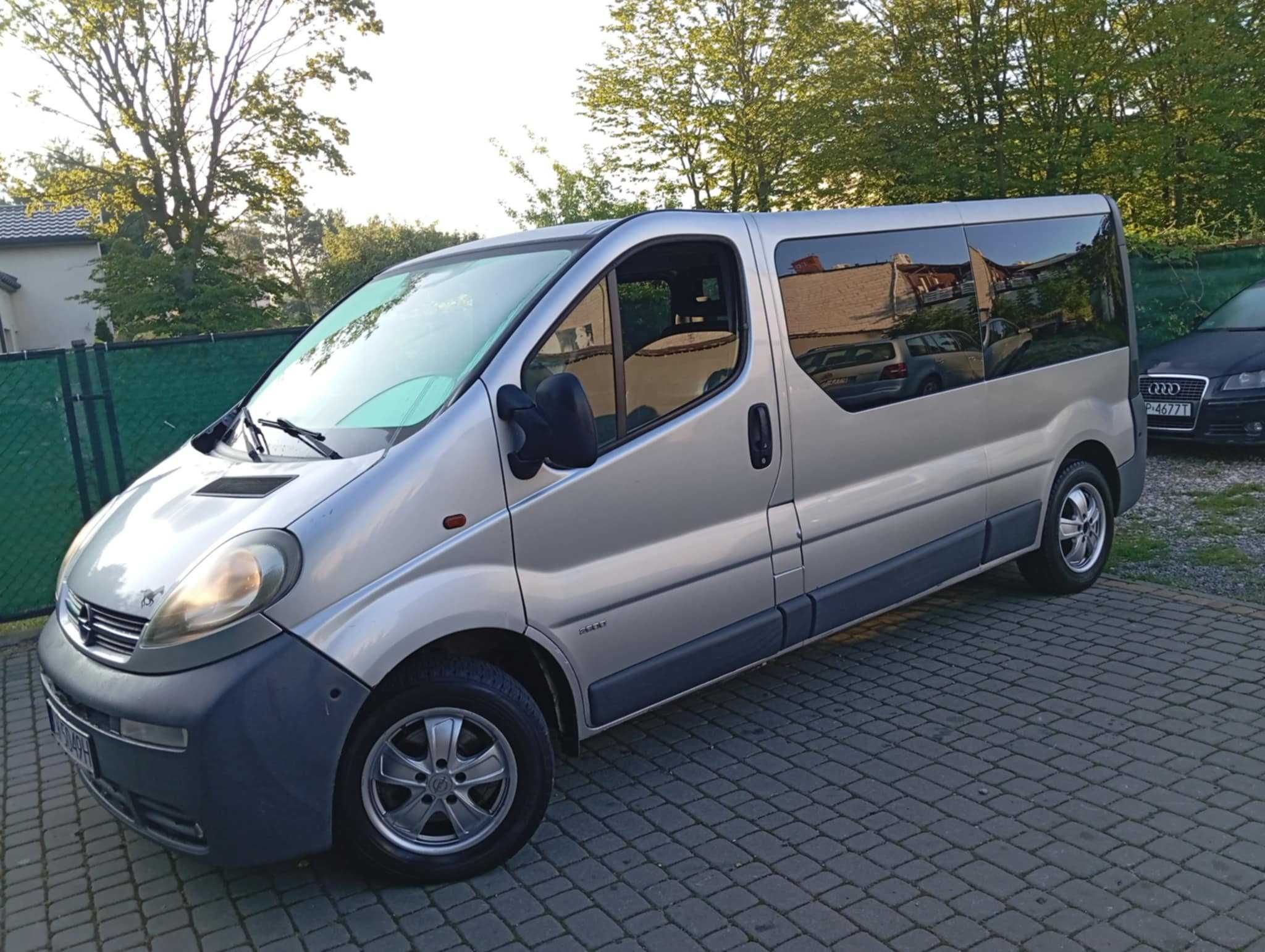 Vivaro/Long/1.9/Diesel/Sprawny/8-Osób/Klima/Hak/Zarejestrowany/