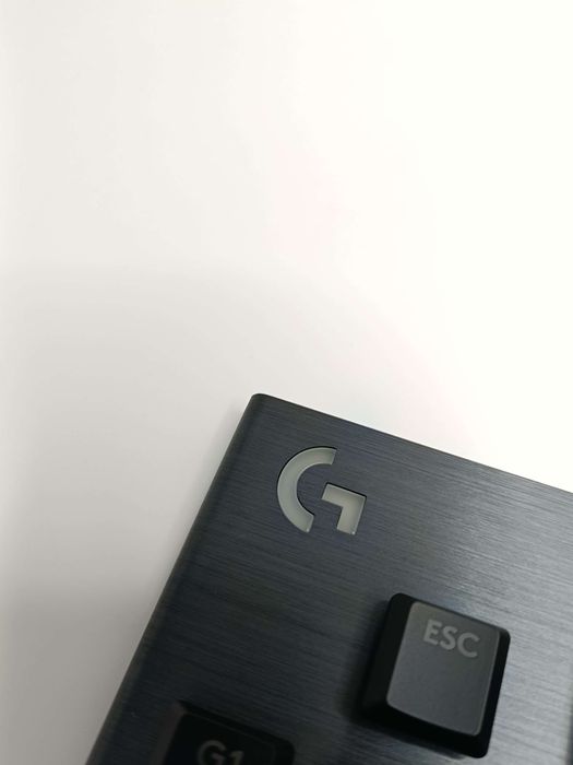 Logitech G915 X LIGHTSPEED Mechaniczna Podświetlana QWERTZ
