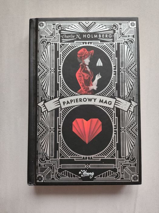 Papierowy mag, Charlie N.Holmberg