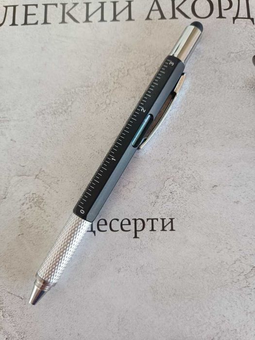 Продам багатофункціональну шарикову ручку. Чудова ідея для подарунку.