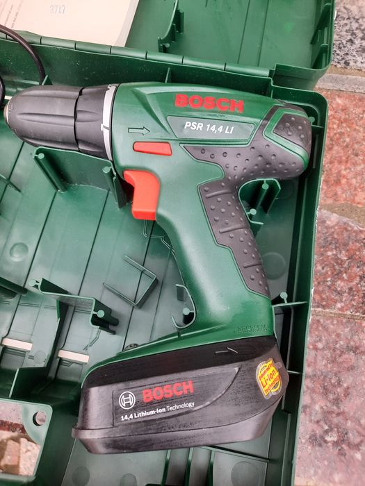 Акумуляторний шуроповерт Bosch