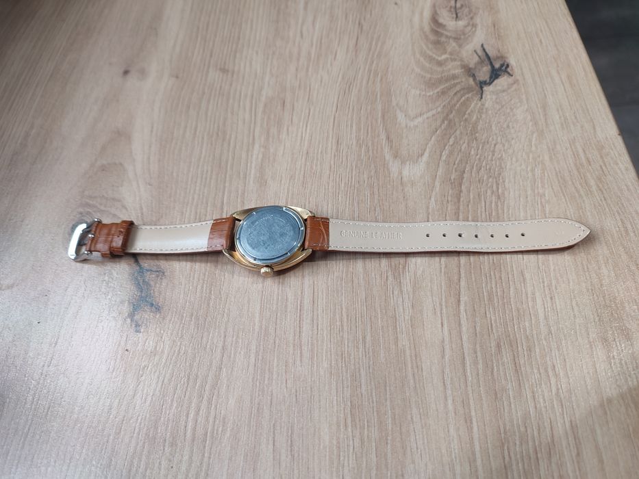 Восток позолота 16 каменів