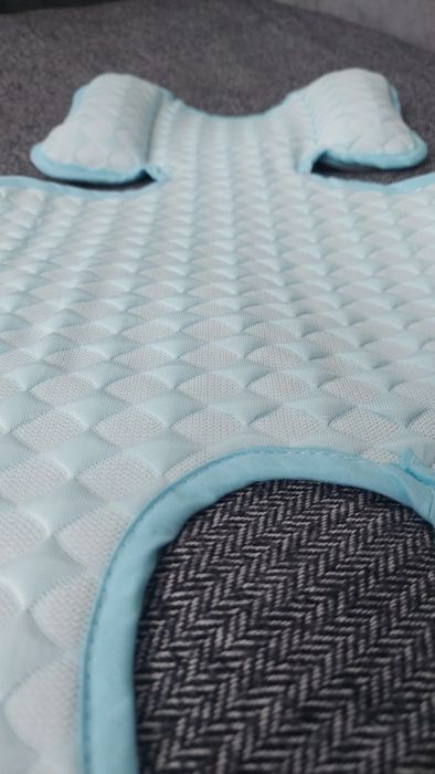 Wkładka chłodząca do fotelika i wózka