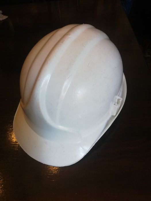 Capacete de protecção obra