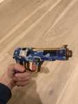 Drewniany pistolet na gumowe gumki