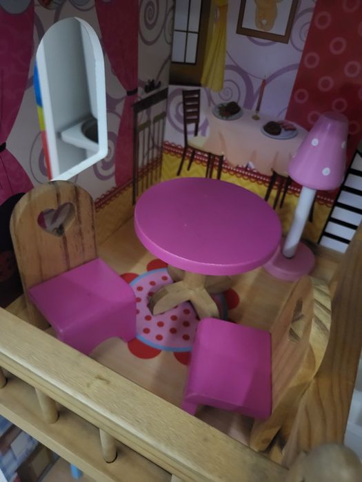 Duzy Domek dla lalek