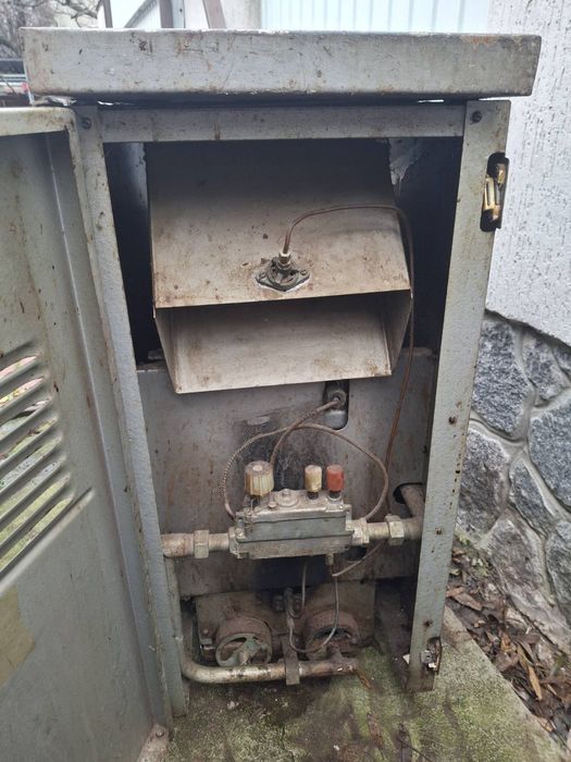 Котел газовий напольний