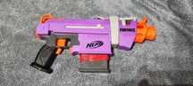 Pistolas NERF e acessórios