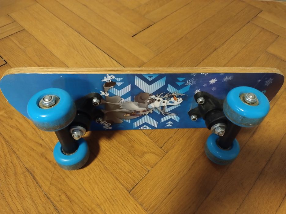 Deskorolka Frozen