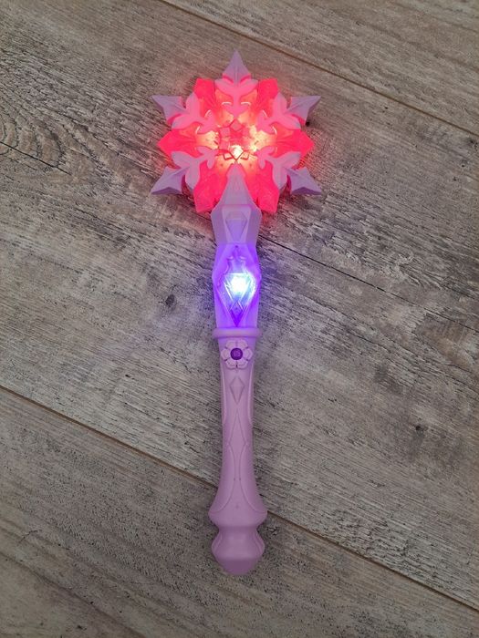 Magiczna różdżka - światło I dźwięk - kolor rożowy