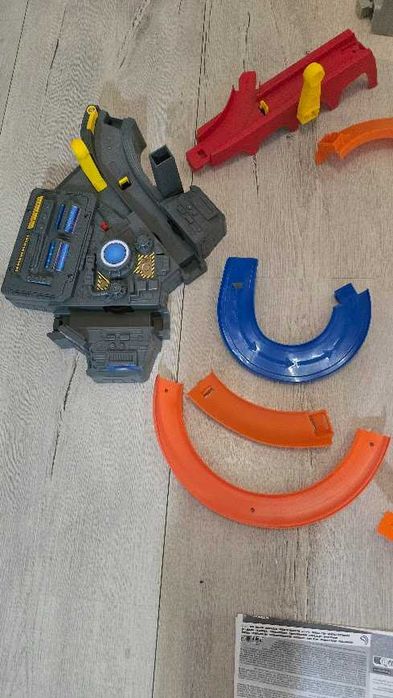 Tor samochodowy Mattel Hot Wheels Team CDL45 Zakręcony Karambol  5 +