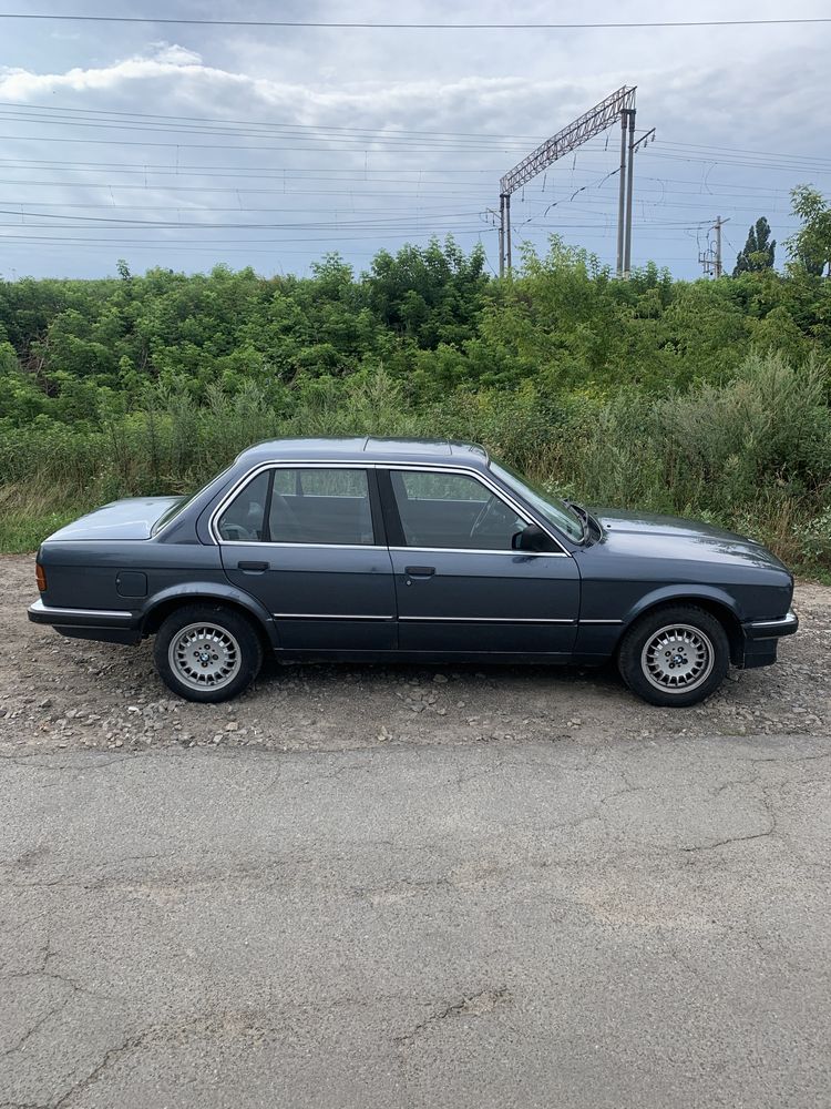 Продам BMW e30, 318i 1986