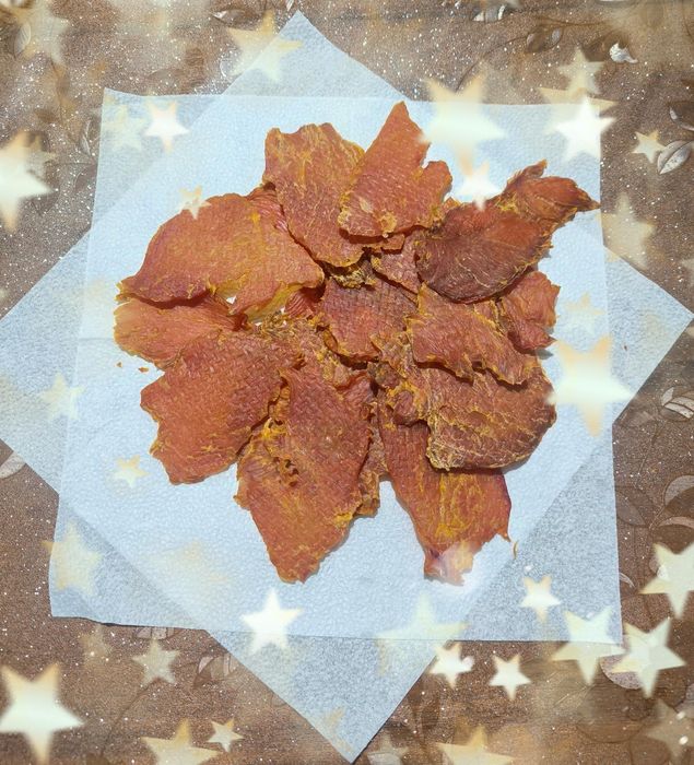 Джерки, м'ясні чіпси, снеки.