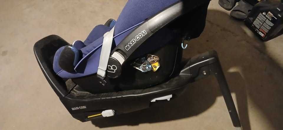 Maxi Cosi fotelik i baza isofix