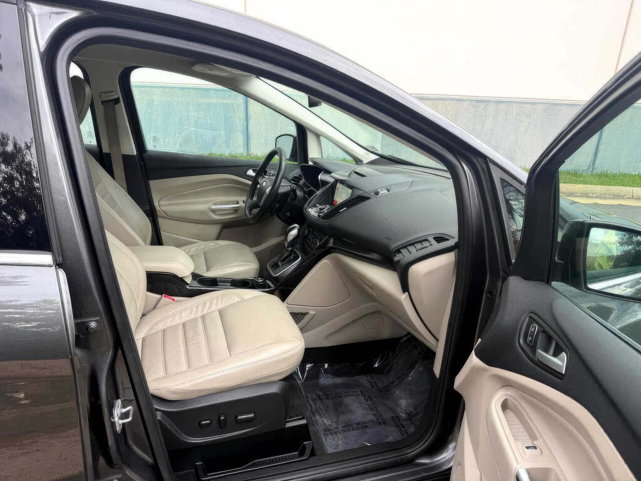 2018 Ford C-Max Hybrid Titanium FWD