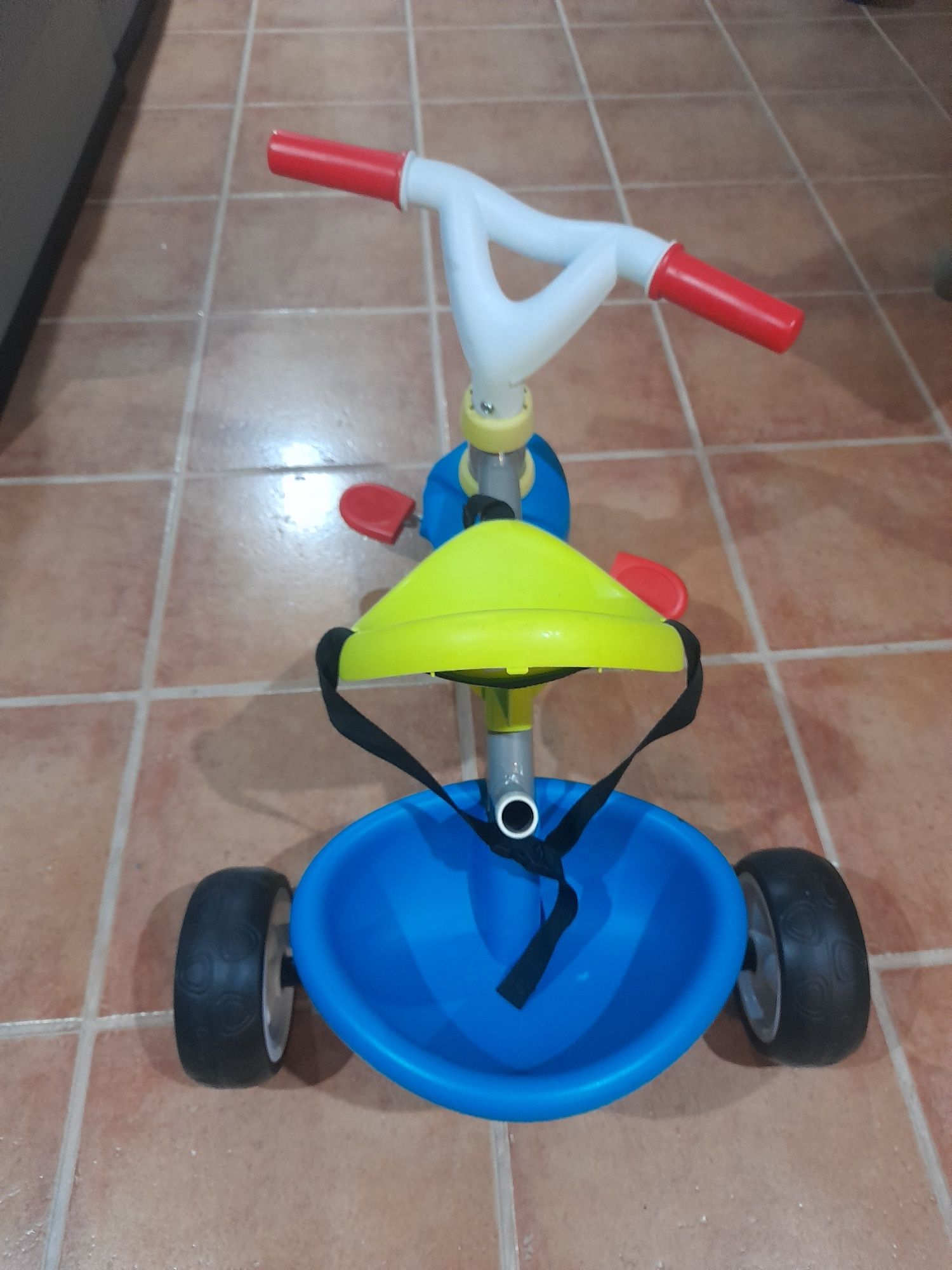 triciclo  de crianca