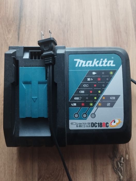 Ładowarka Makita DC18RC