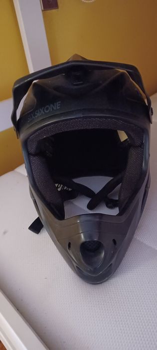 Capacete mota e luvas