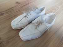 Eleganckie buty dla chłopca 32