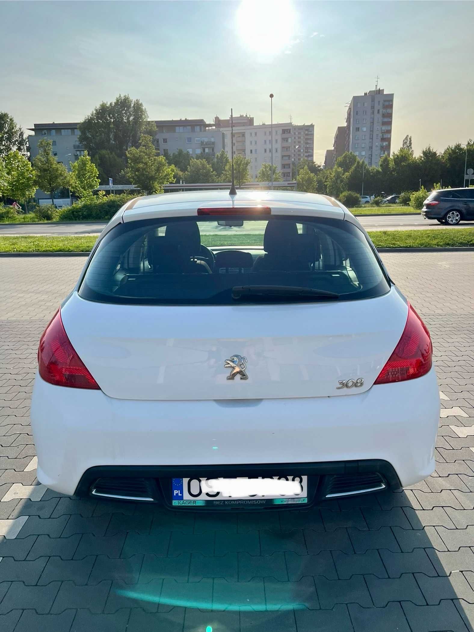Peugeot 308 Hatchback 1.6 HDi (2012 r.)
