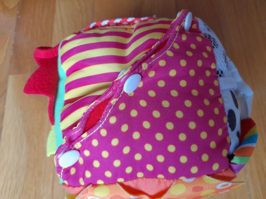 Vendo cubo sensorial/ AVD's