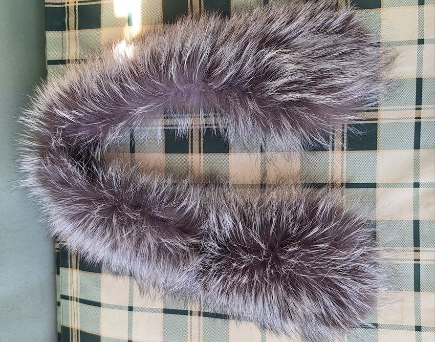 Воротник зі шкури фінської чернобурки