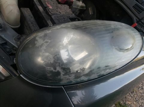 Polerowanie lamp samochodowych polerka czyszczenie lamp reflektorów do