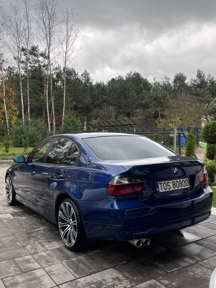 BMW E90 318D 122KM!