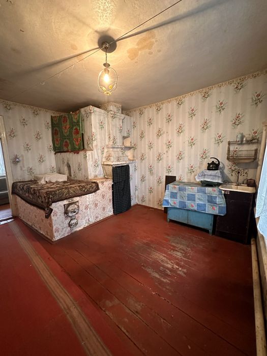 Продаж будинку в селі неподалік Рокитного