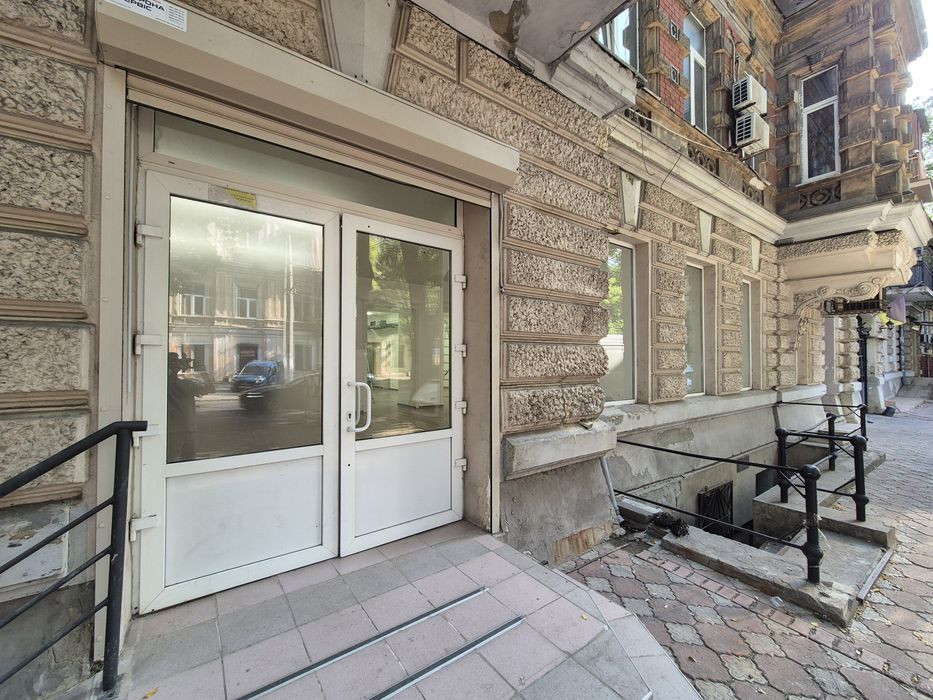 Сдам в аренду 200м на Новосельского 79