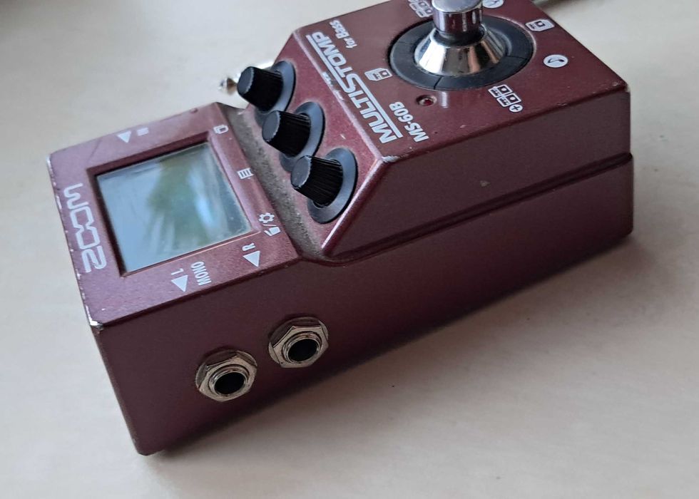 Pedal de efeitos  Zoom MS 60B Baixo