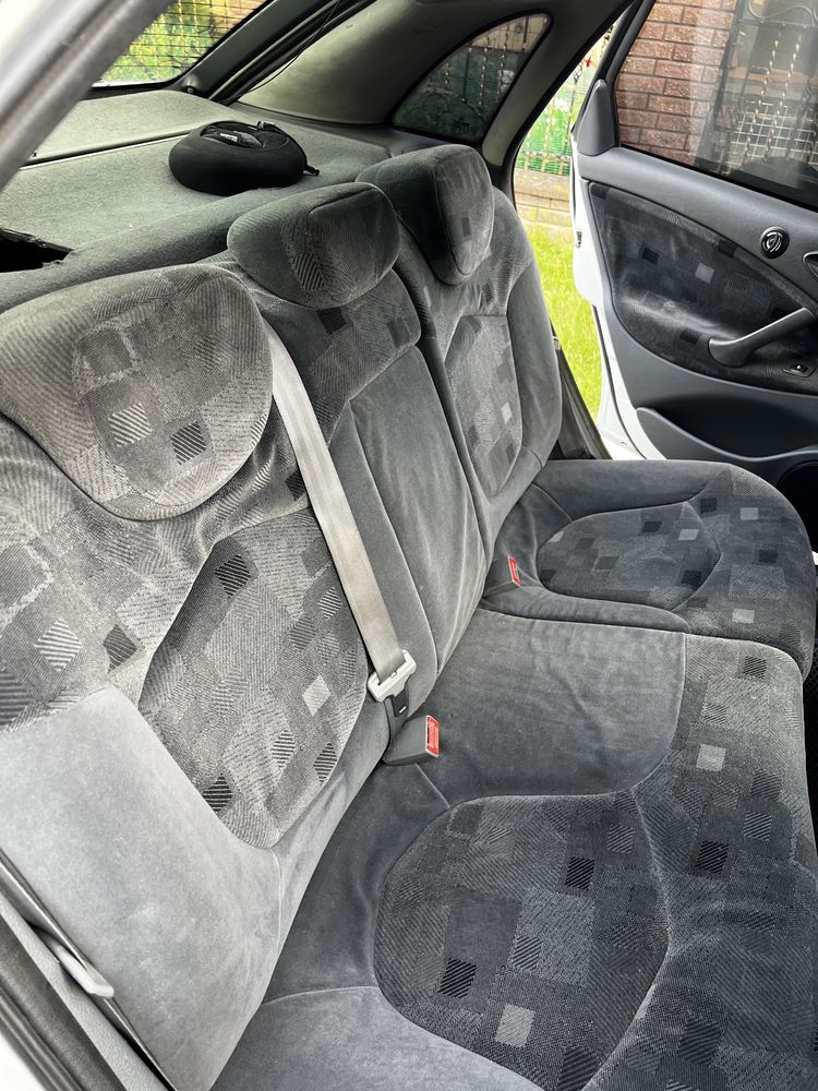 Citroen c5 2.0.   .